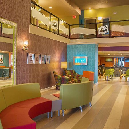 Clarion Inn & Suites Евансвіл Екстер'єр фото